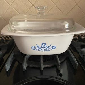 Corning Ware, 4 quart,  vintage, complete with rack and lid.